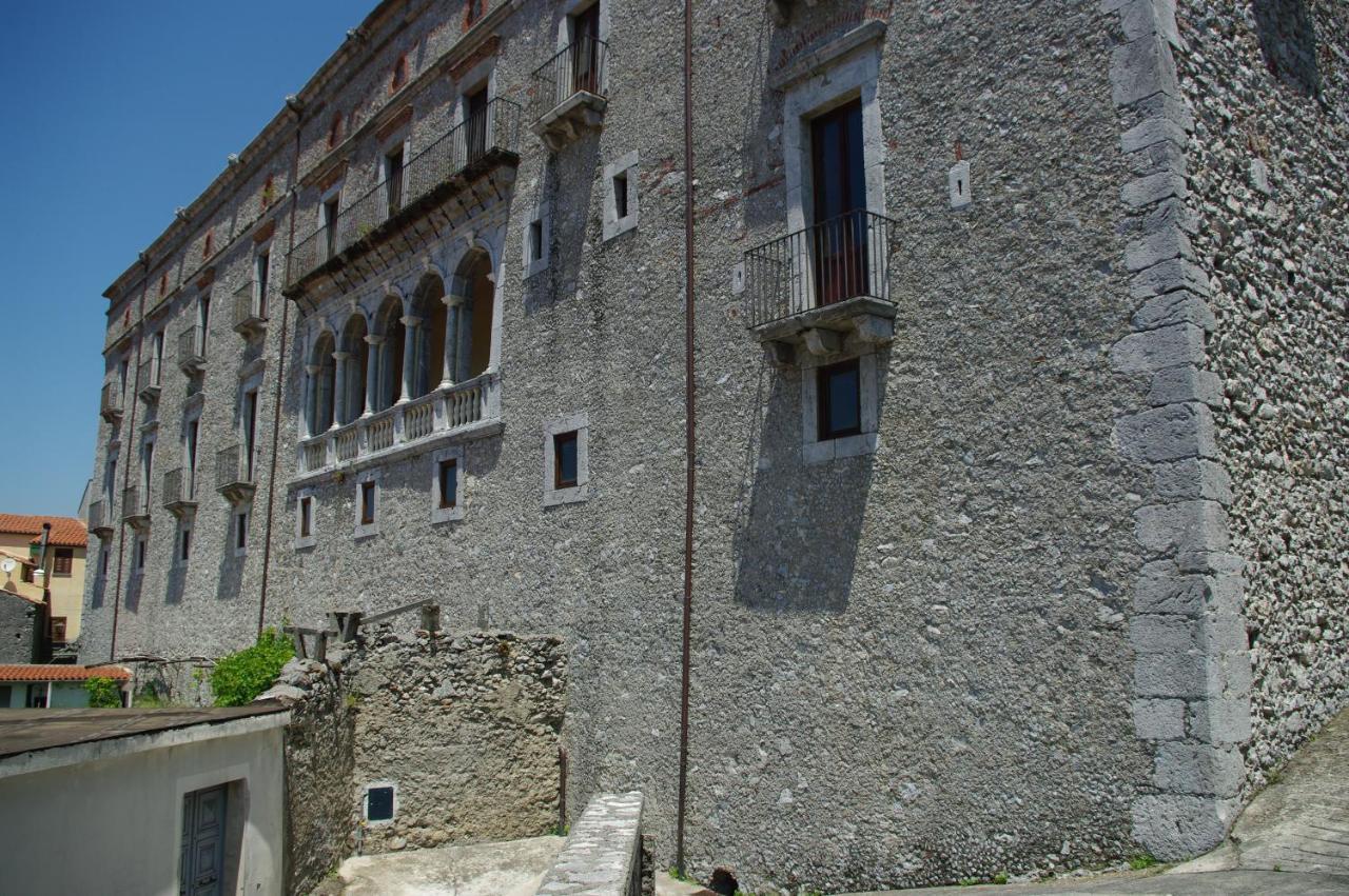 Hotel Le Due Lanterne Aieta Exteriér fotografie