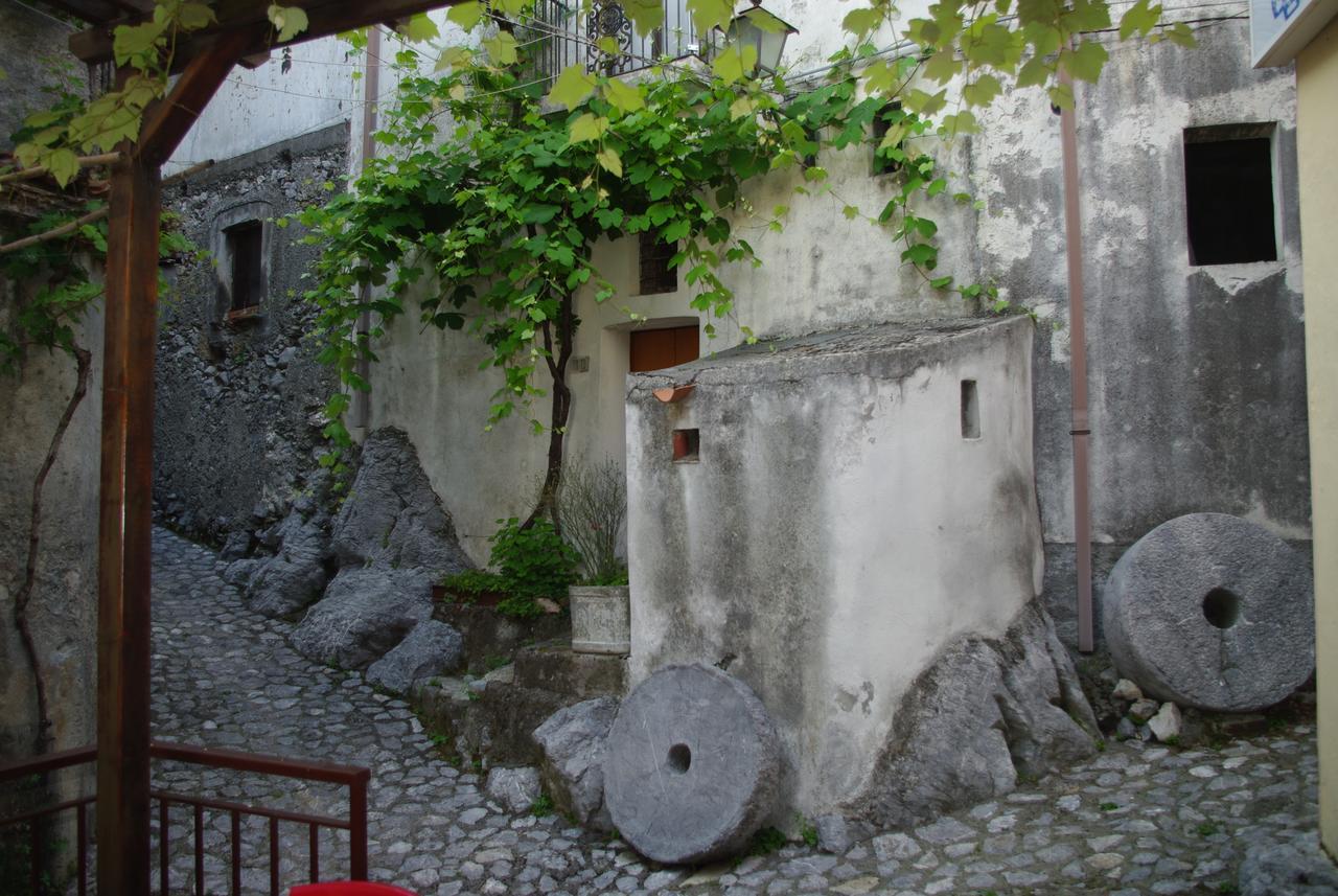 Hotel Le Due Lanterne Aieta Exteriér fotografie